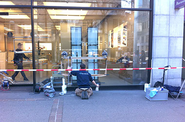 vetrox, surfaces vitrées, laitances sur verre, polir de fines rayures, enlever de fines rayures, enlever des rayures, égratignures