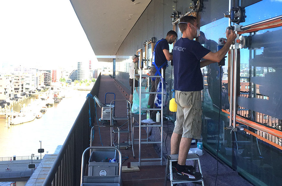 vetrox, surfaces vitrées, laitances sur verre, polir de fines rayures, enlever de fines rayures, enlever des rayures, égratignures