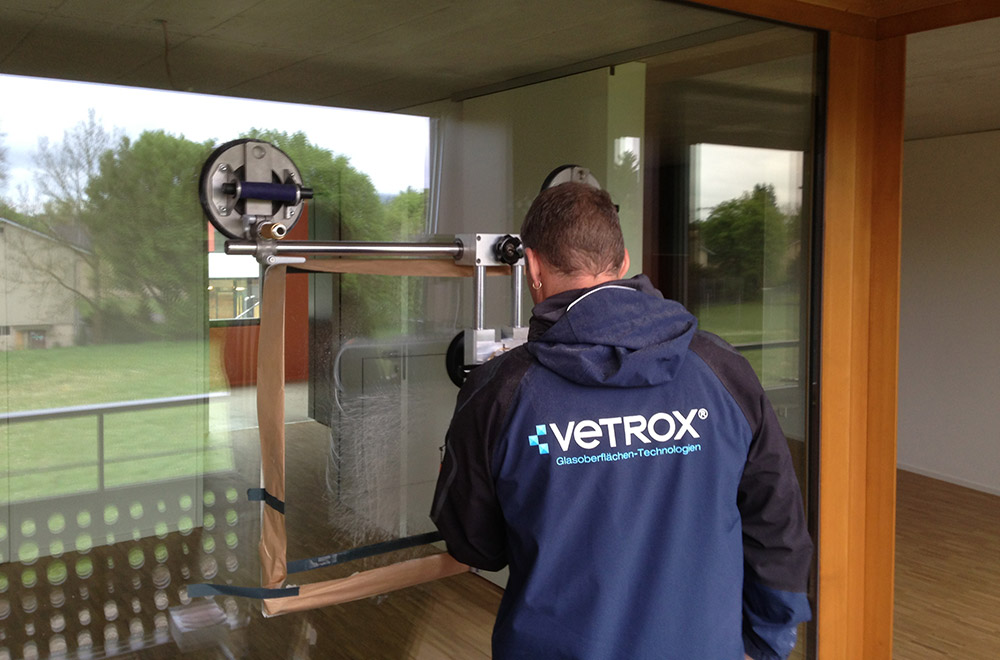 vetrox, surfaces vitrées, laitances sur verre, polir de fines rayures, enlever de fines rayures, enlever des rayures, égratignures