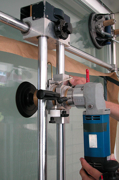 vetrox, surfaces vitrées, laitances sur verre, polir de fines rayures, enlever de fines rayures, enlever des rayures, égratignures