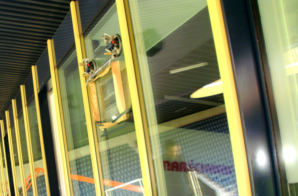 vetrox, surfaces vitrées, laitances sur verre, polir de fines rayures, enlever de fines rayures, enlever des rayures, égratignures