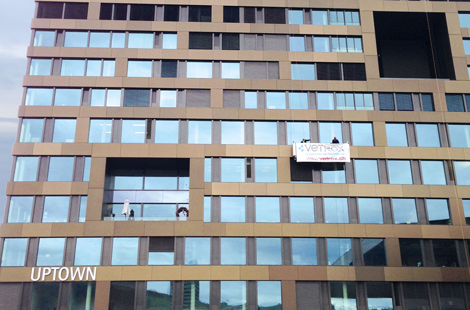 vetrox, surfaces vitrées, laitances sur verre, polir de fines rayures, enlever de fines rayures, enlever des rayures, égratignures