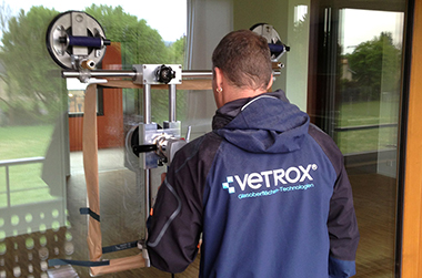 vetrox, surfaces vitrées, laitances sur verre, polir de fines rayures, enlever de fines rayures, enlever des rayures, égratignures