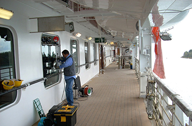 vetrox, surfaces vitrées, laitances sur verre, polir de fines rayures, enlever de fines rayures, enlever des rayures, égratignures