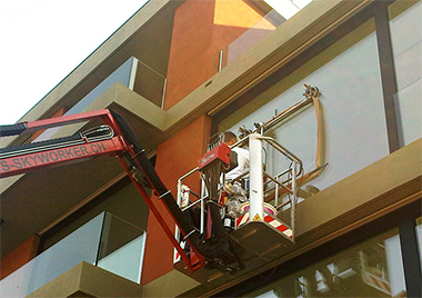 vetrox, surfaces vitrées, laitances sur verre, polir de fines rayures, enlever de fines rayures, enlever des rayures, égratignures