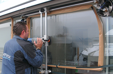 VETROX - Glasoberflächen-Technologien vetrox, glaskratzer entfernen, glasreparatur, verkratztes glas, glasschutz, esg, vsg, isolierglas, glasoberfläche, float, brandschutzglas