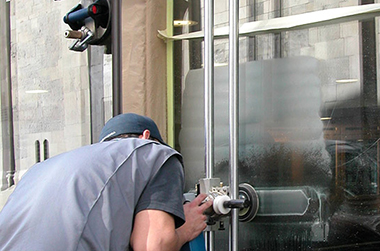 VETROX - Glasoberflächen-Technologien vetrox, glaskratzer entfernen, glasreparatur, verkratztes glas, glasschutz, esg, vsg, isolierglas, glasoberfläche, float, brandschutzglas